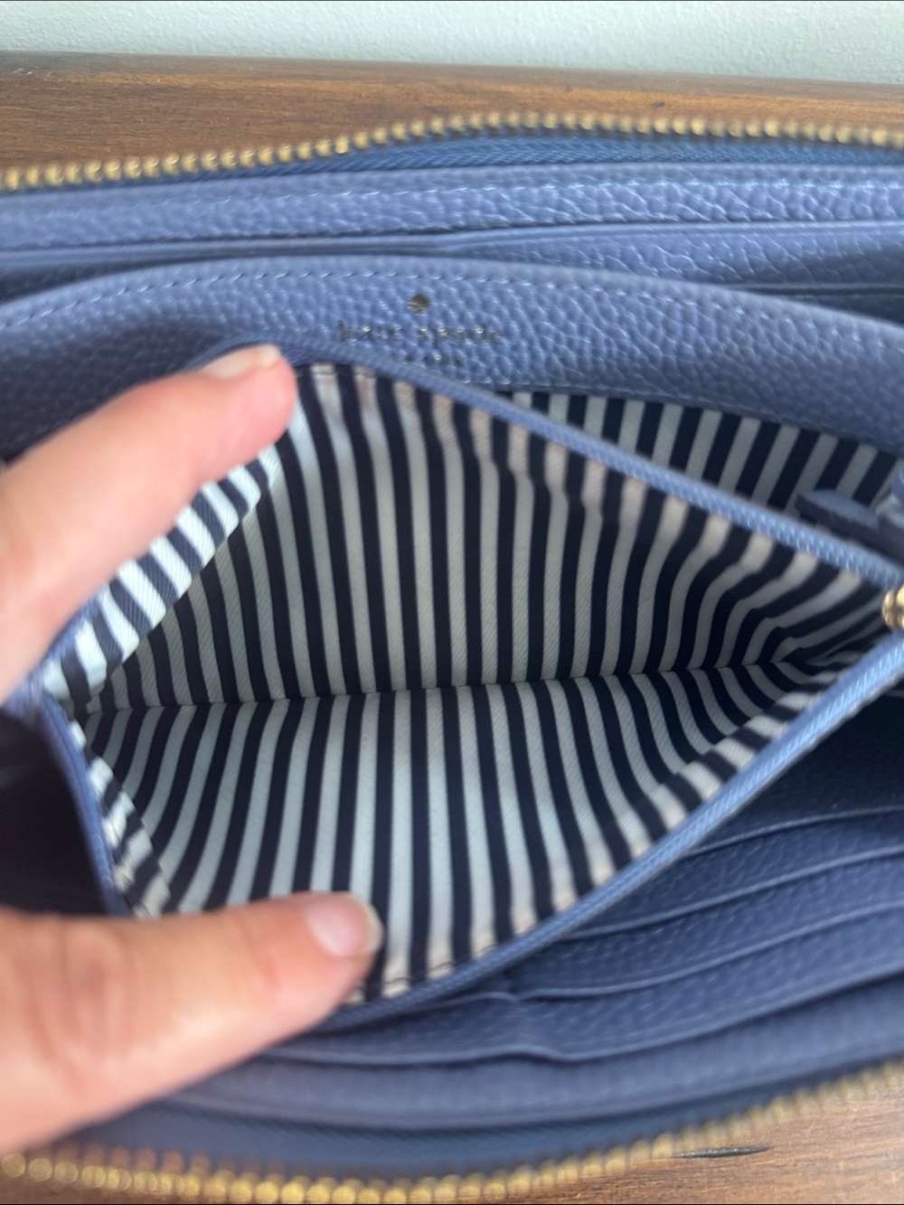 Kate Spade Vintage pebbled leather zip around wallet - Picture 5 of 8